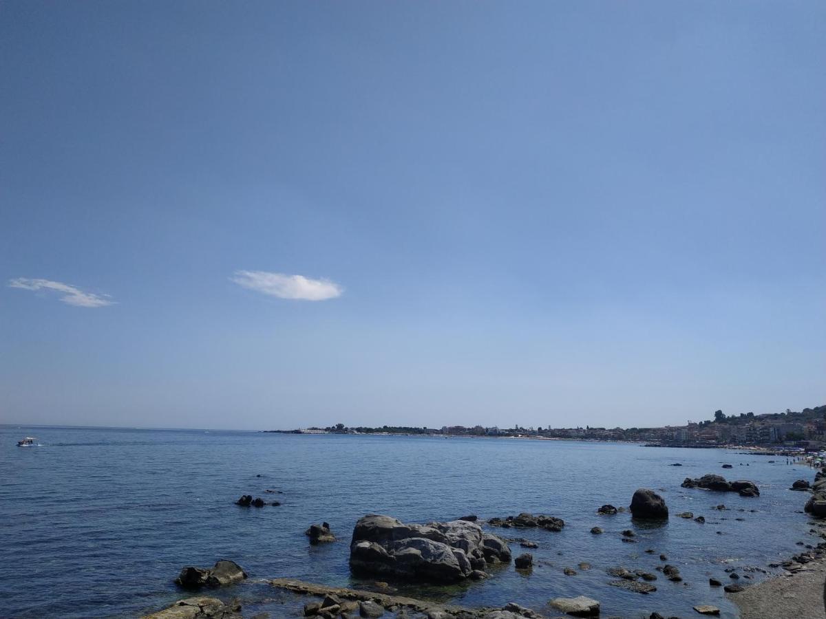 Casa In Borgo Marinaro Apartment Giardini Naxos Ngoại thất bức ảnh